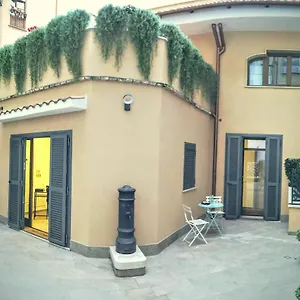 Gasthuis Civico 7, Rome