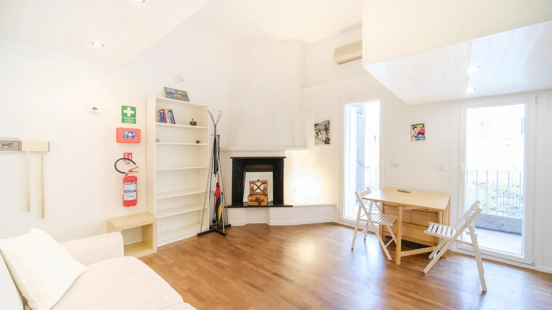 Monti'S View By Buddyrent Rome Apartment